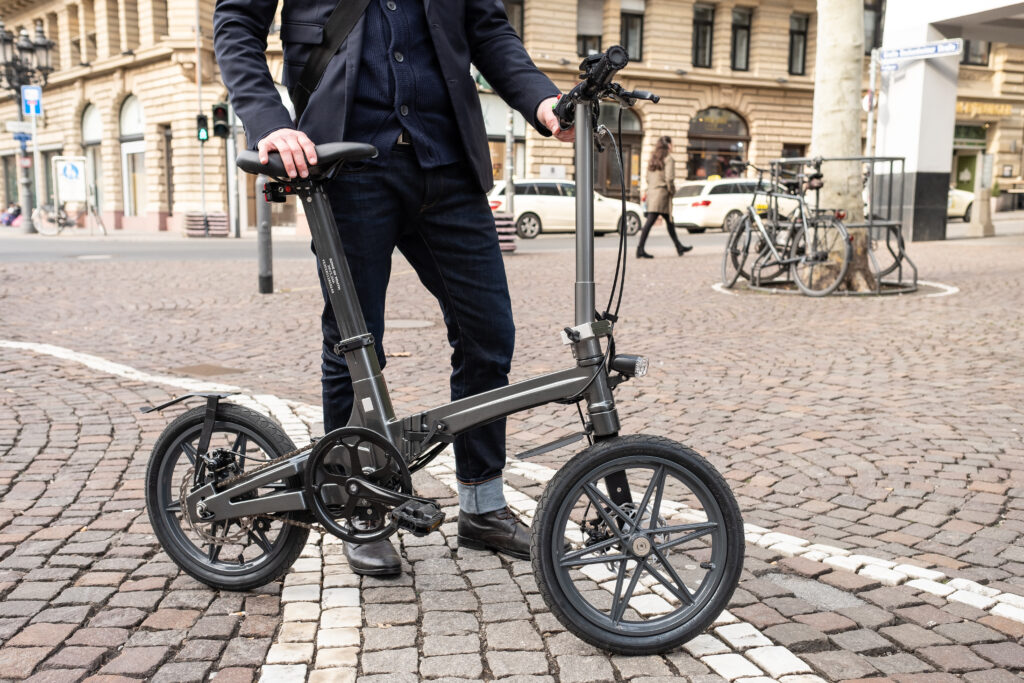 The United City Bikes ONE, made out of magnesium alloy, is